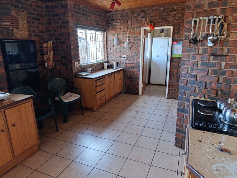 5 Bedroom Property for Sale in Spitskop SH Free State